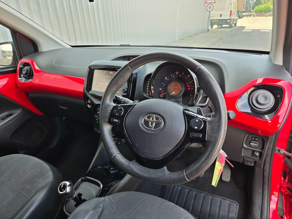 Toyota Aygo 1.0 Vvt-i X-play 3-Dr Blue #42