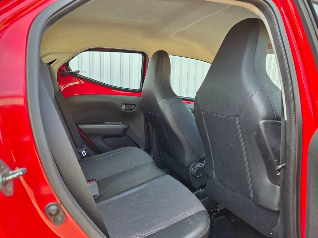 Toyota Aygo 1.0 Vvt-i X-play 3-Dr Blue #27