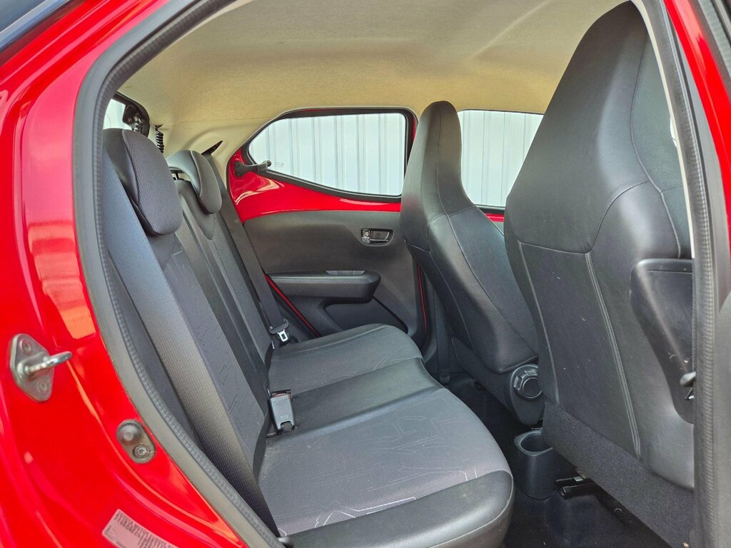 Toyota Aygo 1.0 Vvt-i X-play 3-Dr Blue #26