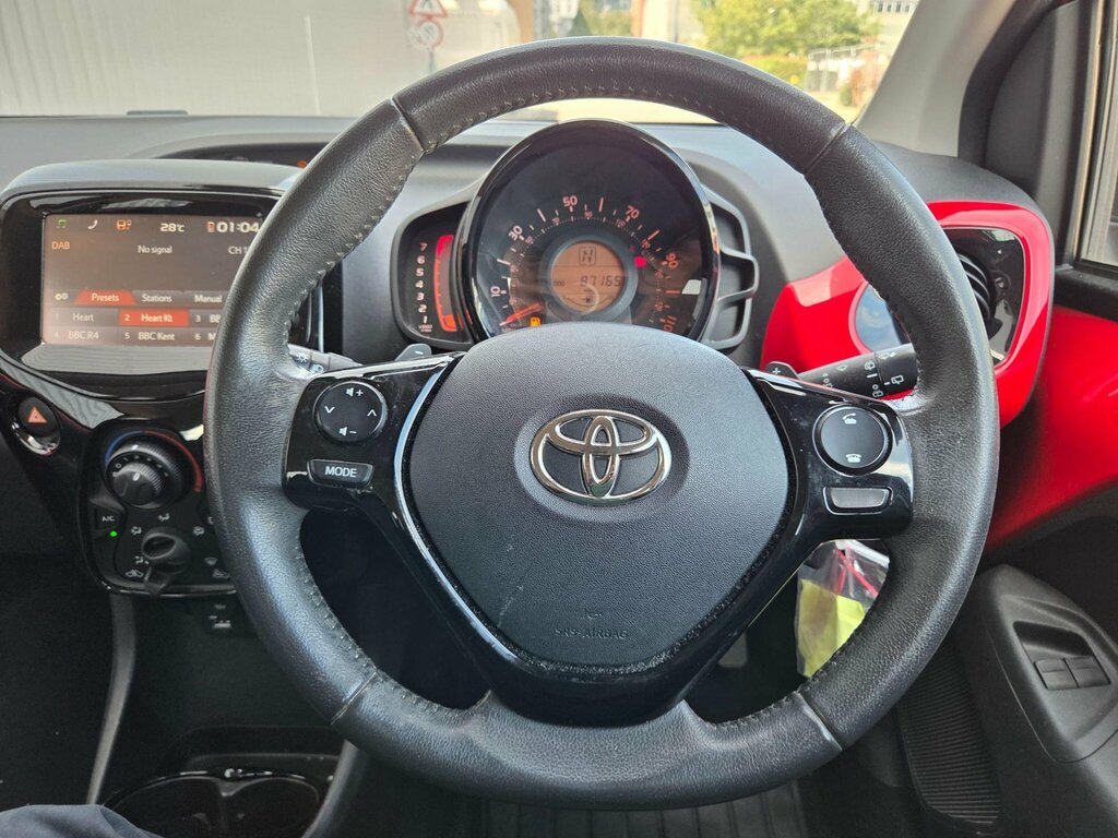 Toyota Aygo 1.0 Vvt-i X-play 3-Dr Blue #28