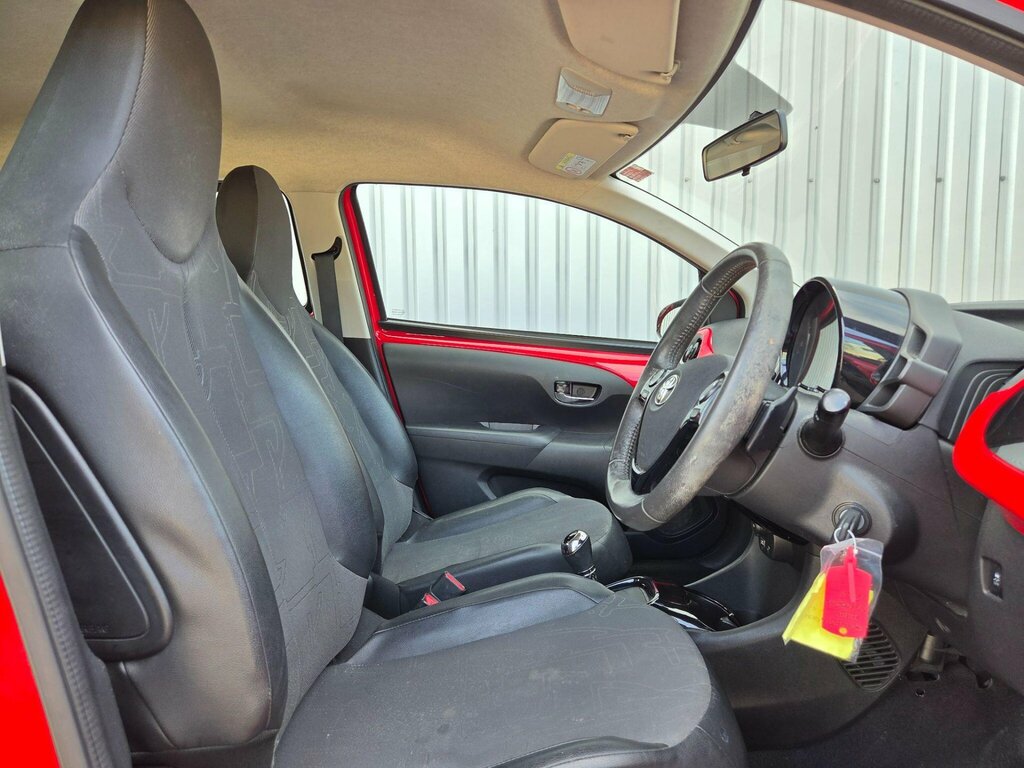 Toyota Aygo 1.0 Vvt-i X-play 3-Dr Blue #19