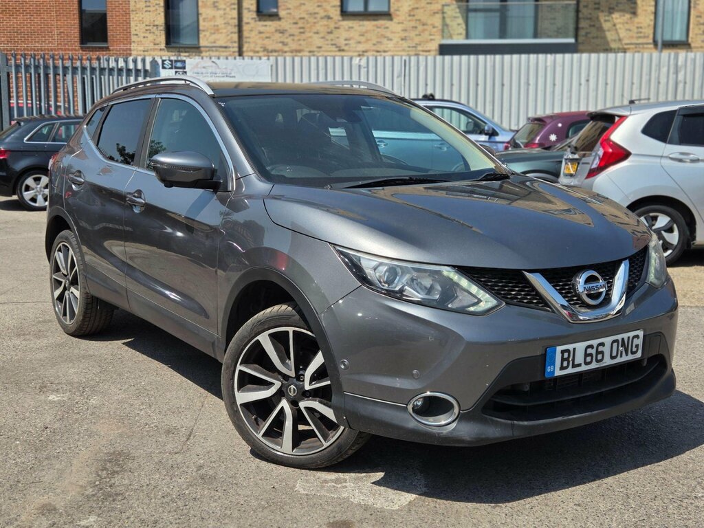 Nissan Qashqai 1.2 Dig-t Tekna Xtron 2Wd Euro 6 Ss Grey