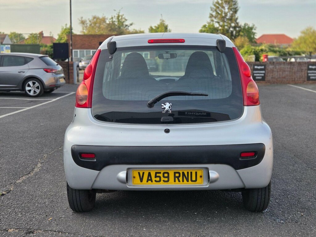 Peugeot 107 1.0 12V Millesim Euro 4 White #13