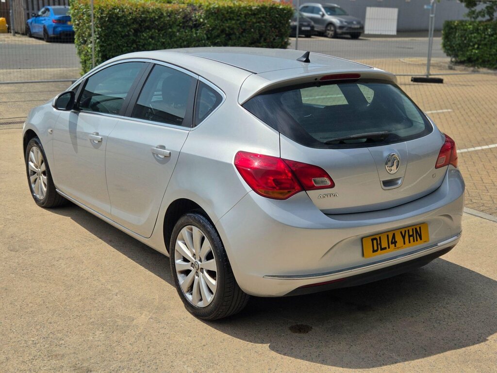 Vauxhall Astra 1.6 16V Tech Line Euro 5 Silver #3