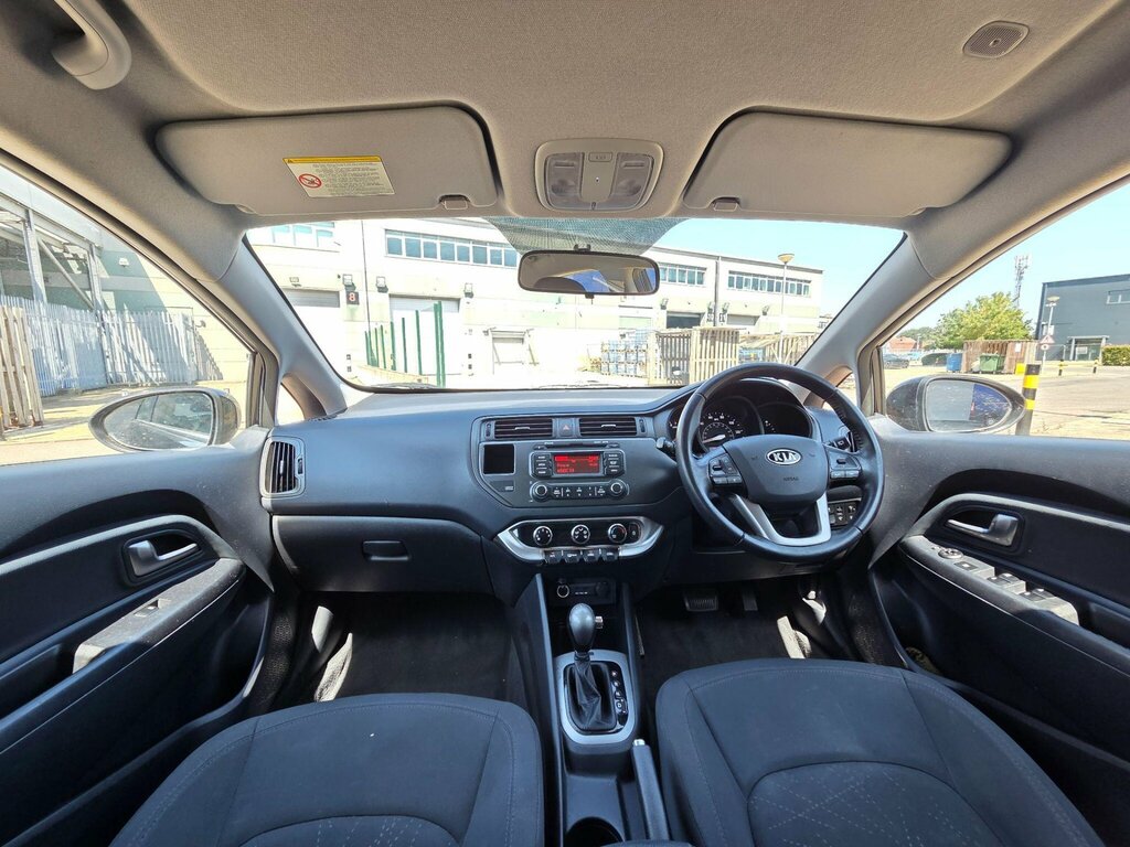 Kia RIO 1.4 1 White #33