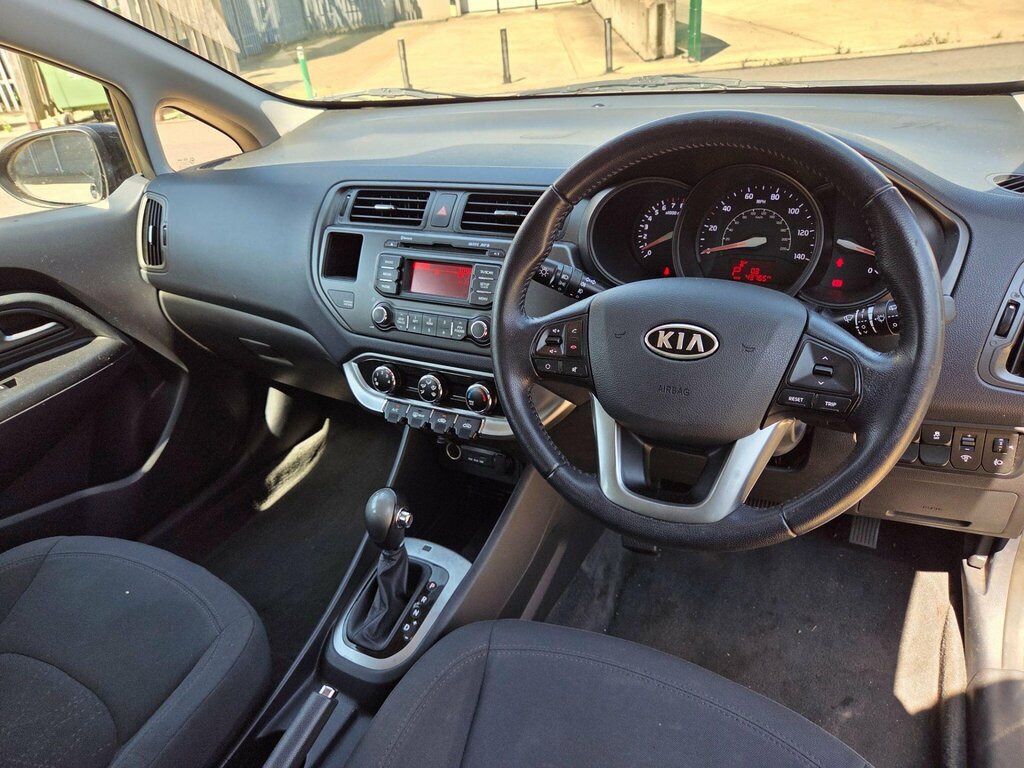 Kia RIO 1.4 1 White #17