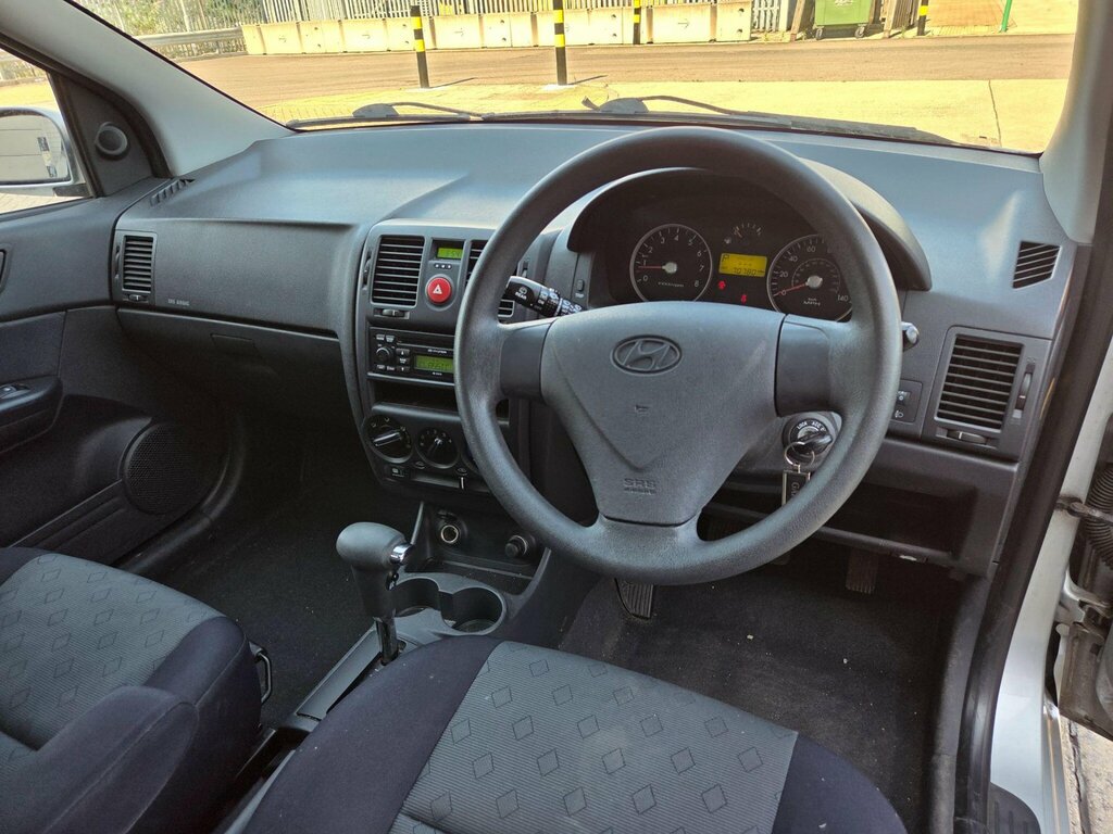 Hyundai Getz Hatchback Silver #43