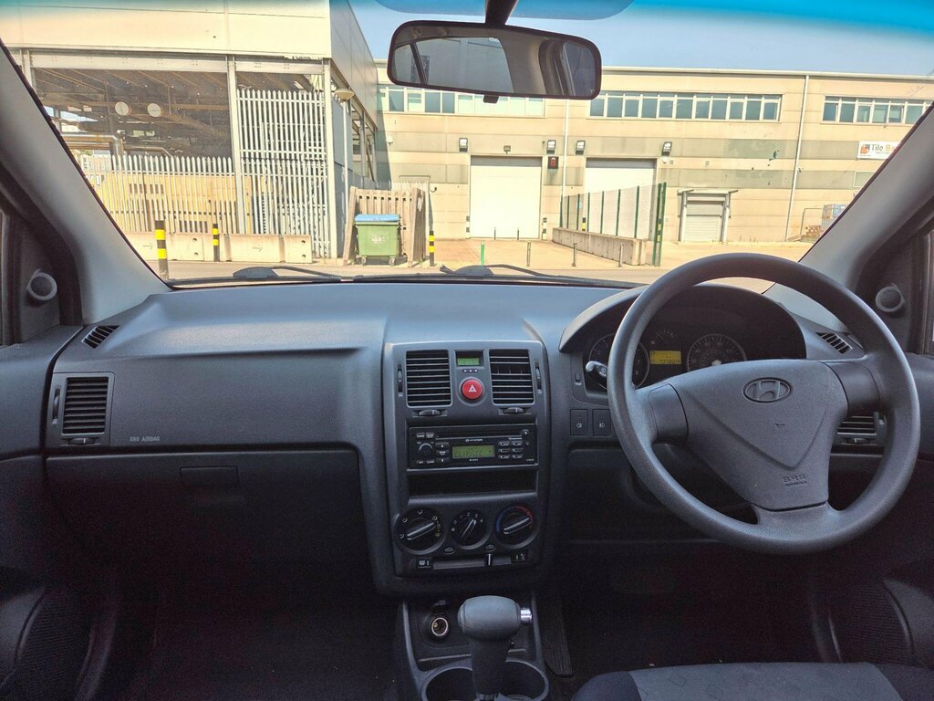 Hyundai Getz 1.4 Cdx YT56OFD Silver #4
