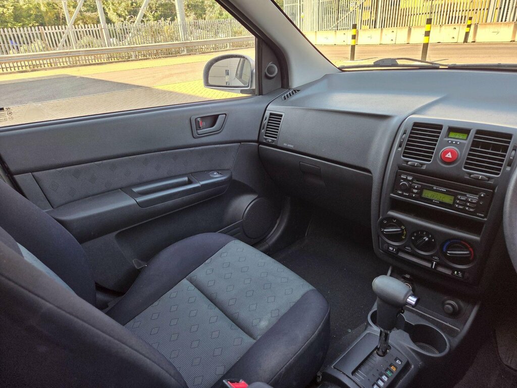 Hyundai Getz Hatchback Silver #35