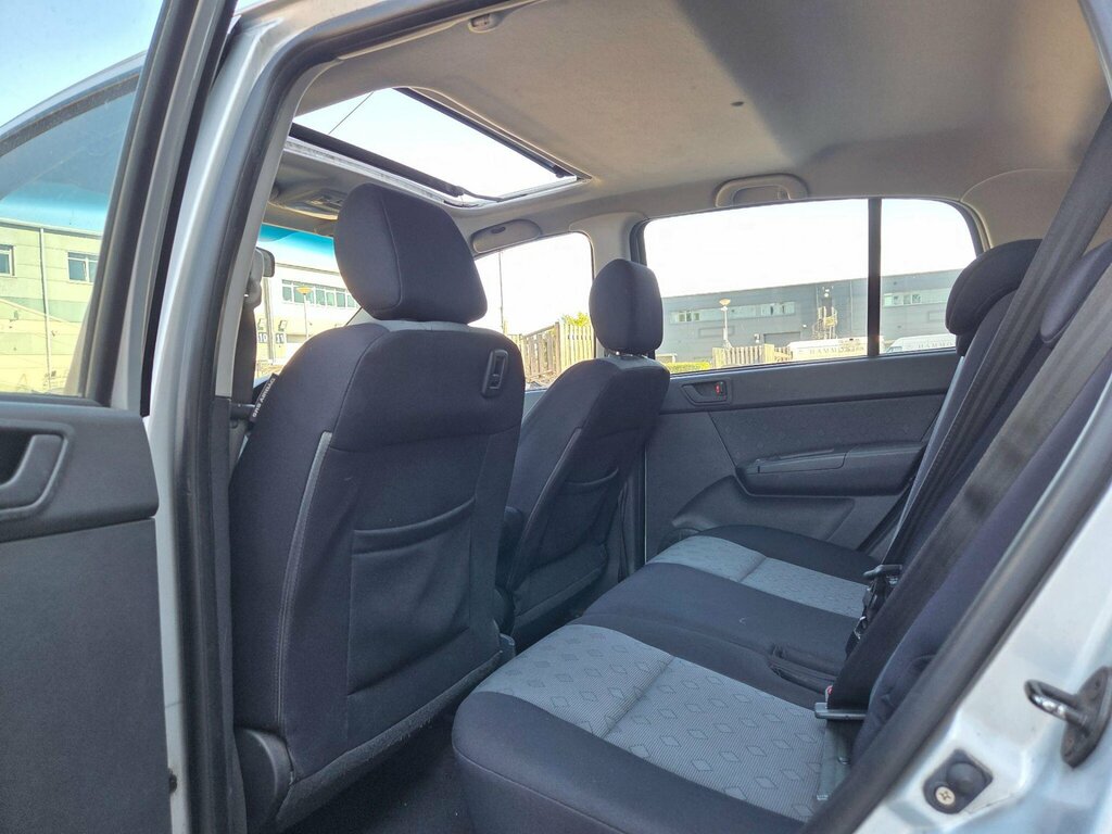 Hyundai Getz Hatchback Silver #23