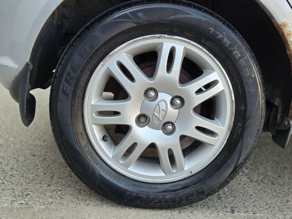 Hyundai Getz Hatchback Silver #40