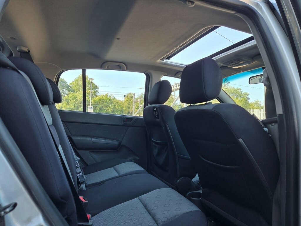 Hyundai Getz Hatchback Silver #25