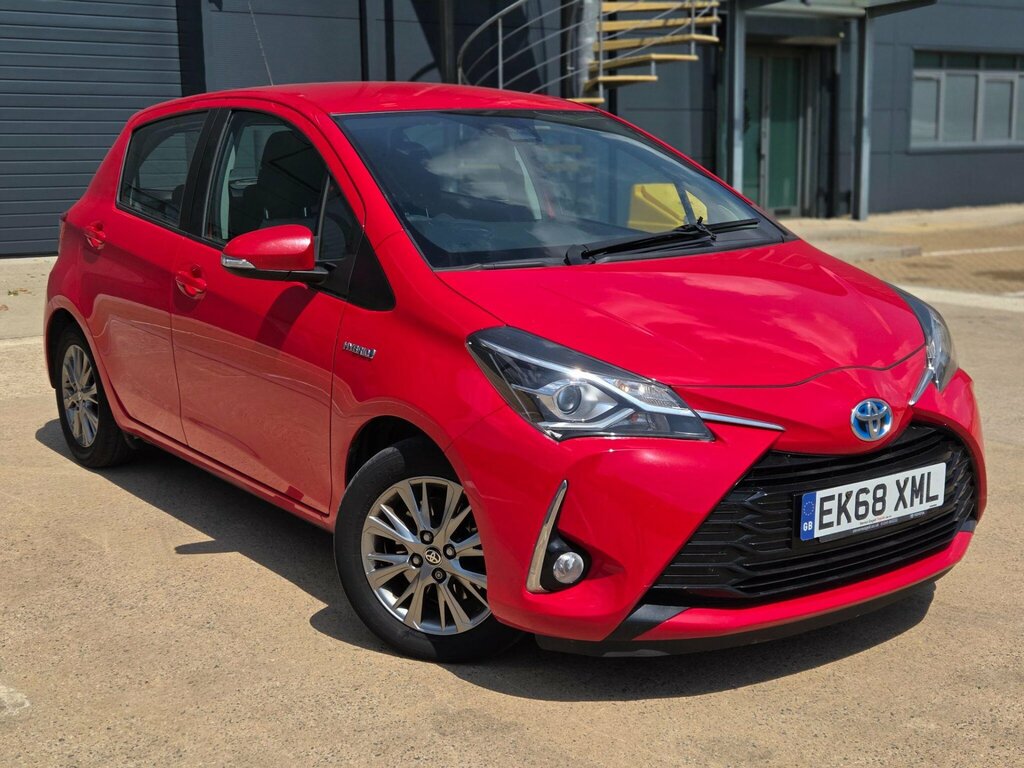 Toyota Yaris 1.5 Vvt-h Icon E-cvt Euro 6 Ss Red