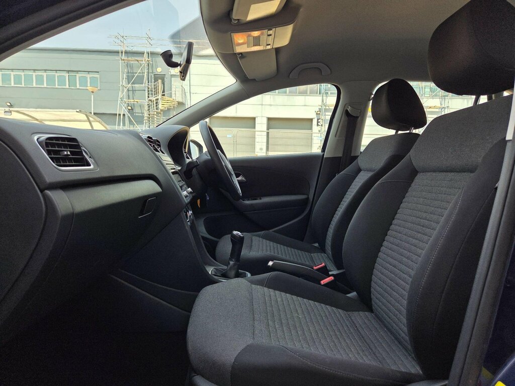 Volkswagen Polo E Silver #25