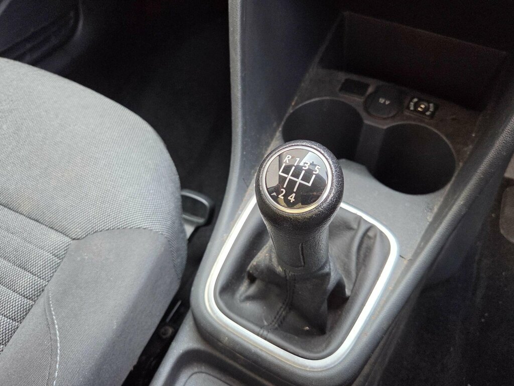 Volkswagen Polo E Silver #38