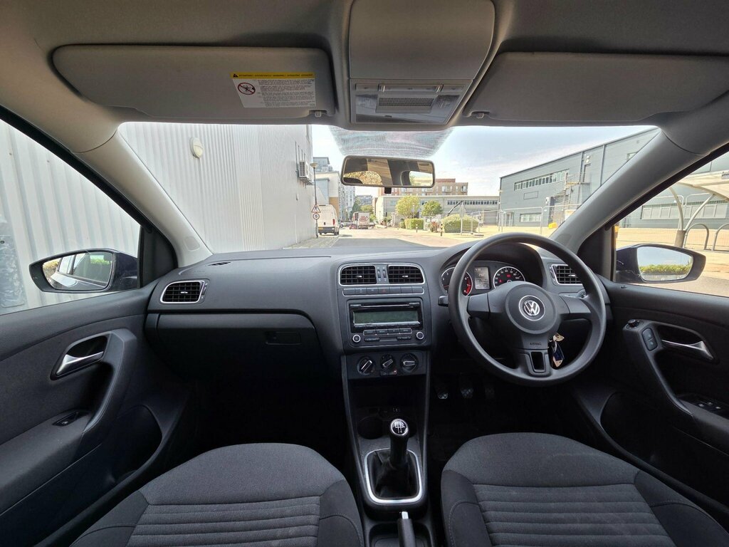 Volkswagen Polo E Silver #24