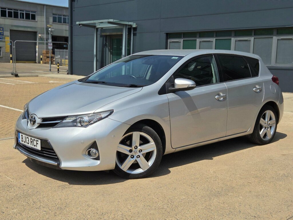 Toyota Auris Excel Grey #10