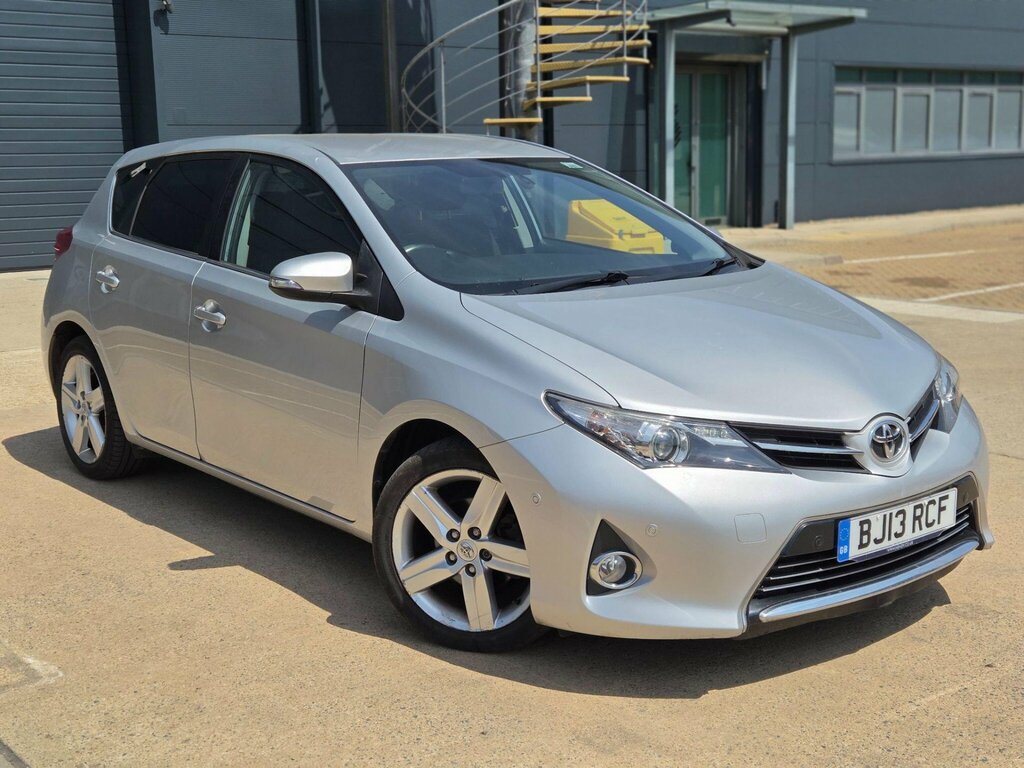 Toyota Auris Excel Grey #48