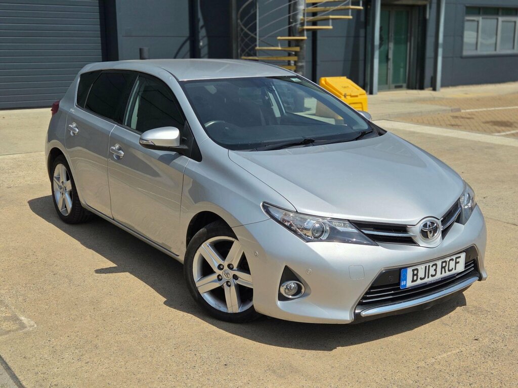 Toyota Auris Excel Grey #9