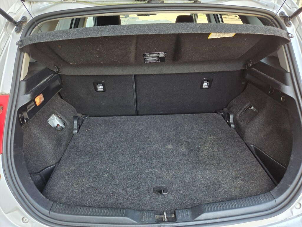 Toyota Auris Excel Grey #31