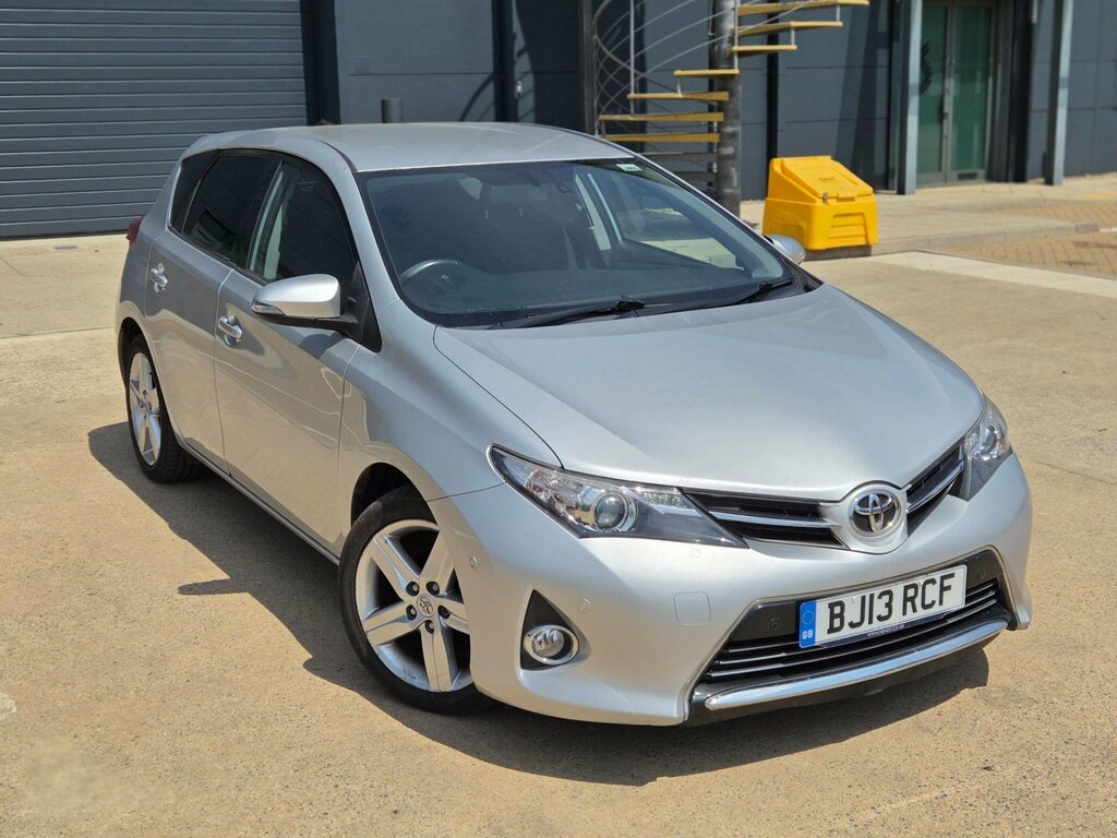 Toyota Auris Excel Grey #7