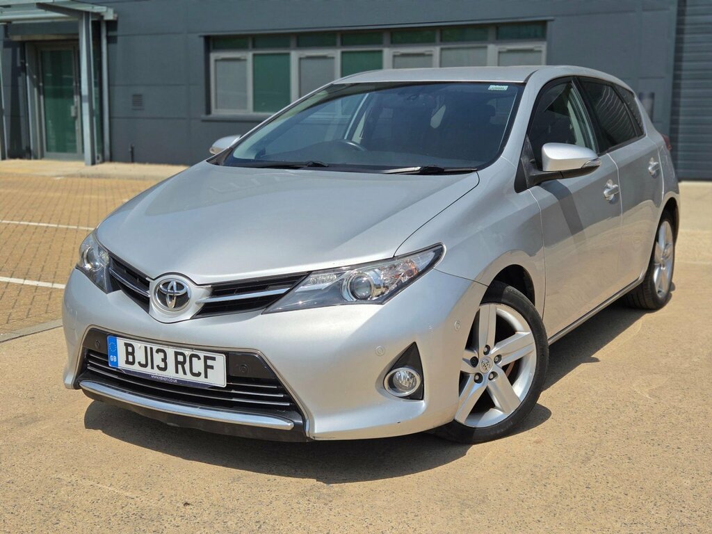 Toyota Auris 1.6 V-matic Excel Multidrive S Euro 5 Silver #6