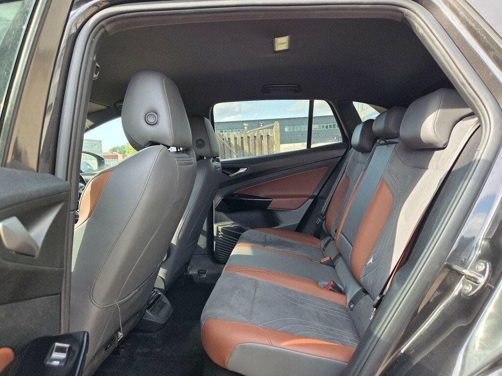 Volkswagen ID.4 1St Edition Grey #24