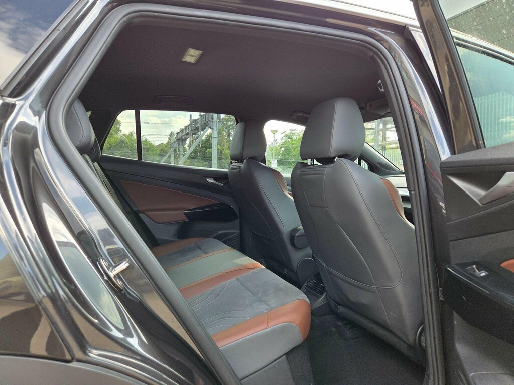 Volkswagen ID.4 1St Edition Grey #27