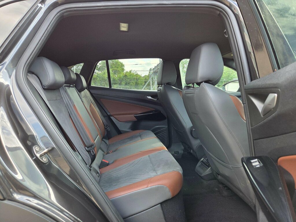 Volkswagen ID.4 1St Edition Grey #26