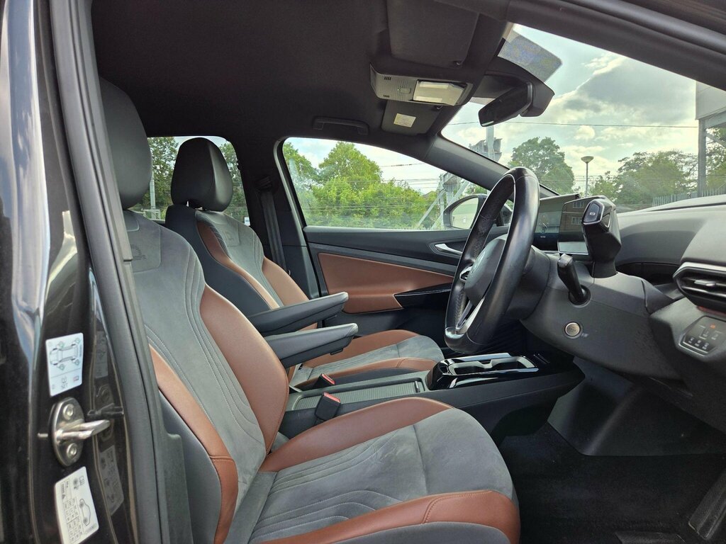Volkswagen ID.4 1St Edition Grey #17