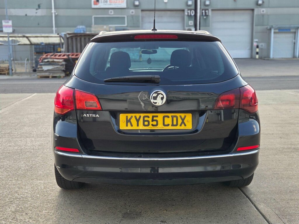 Vauxhall Astra 1.4 Limited Edition White #15