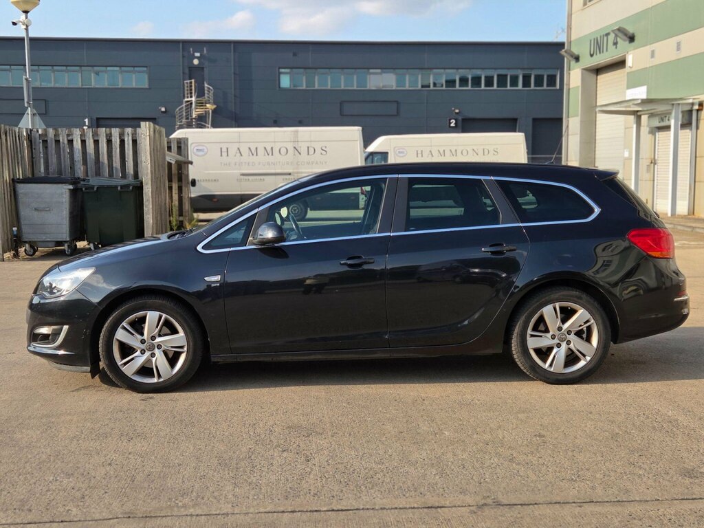 Vauxhall Astra 1.4 Limited Edition White #17