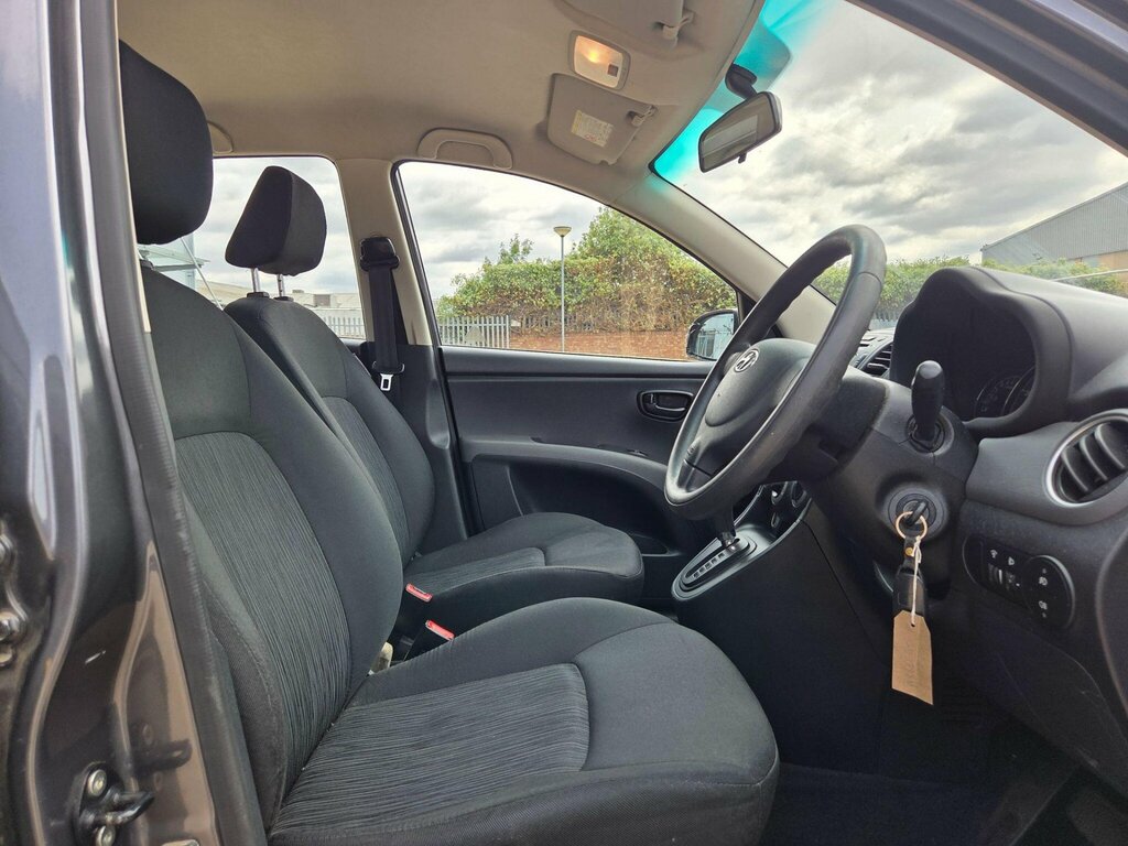 Hyundai I10 Hatchback 1.2 Classic 2013 Red #17