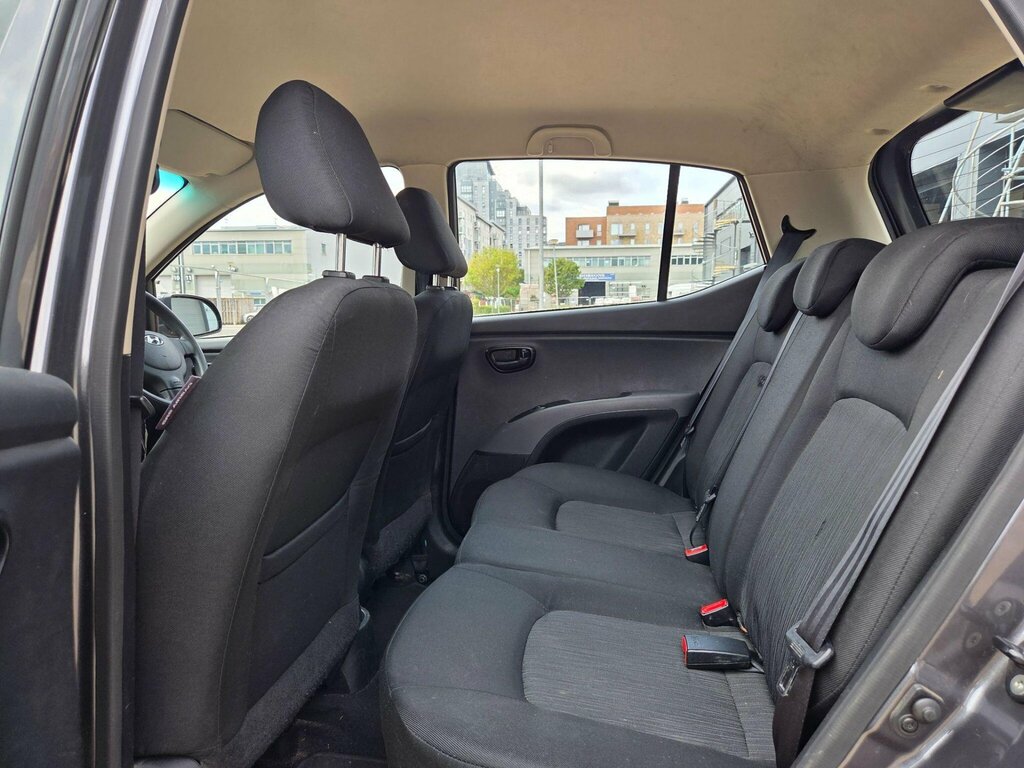 Hyundai I10 Hatchback 1.2 Classic 2013 Red #25