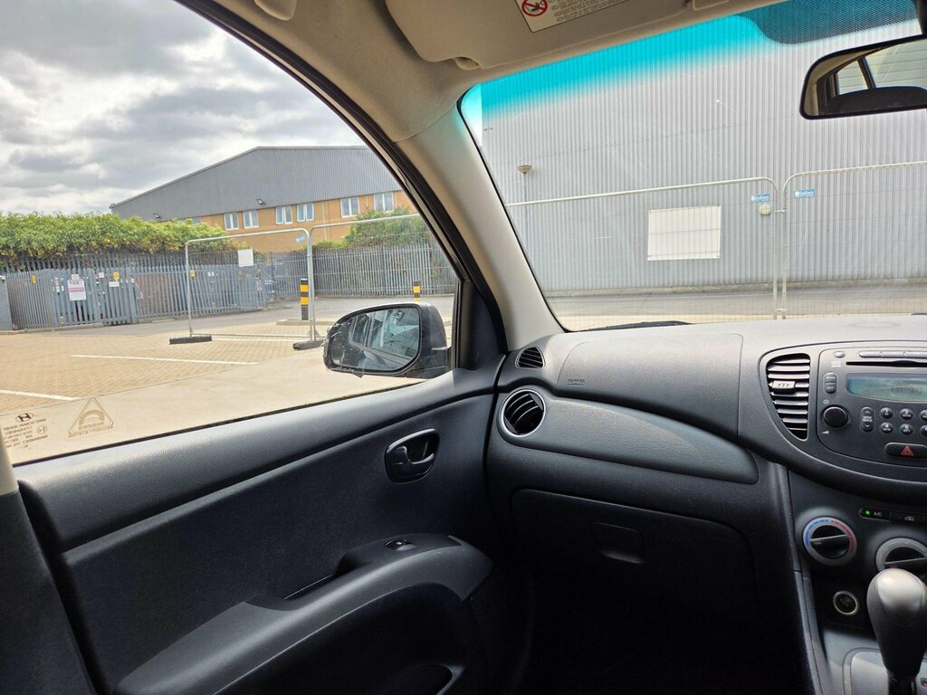 Hyundai I10 Hatchback 1.2 Classic 2013 Red #20
