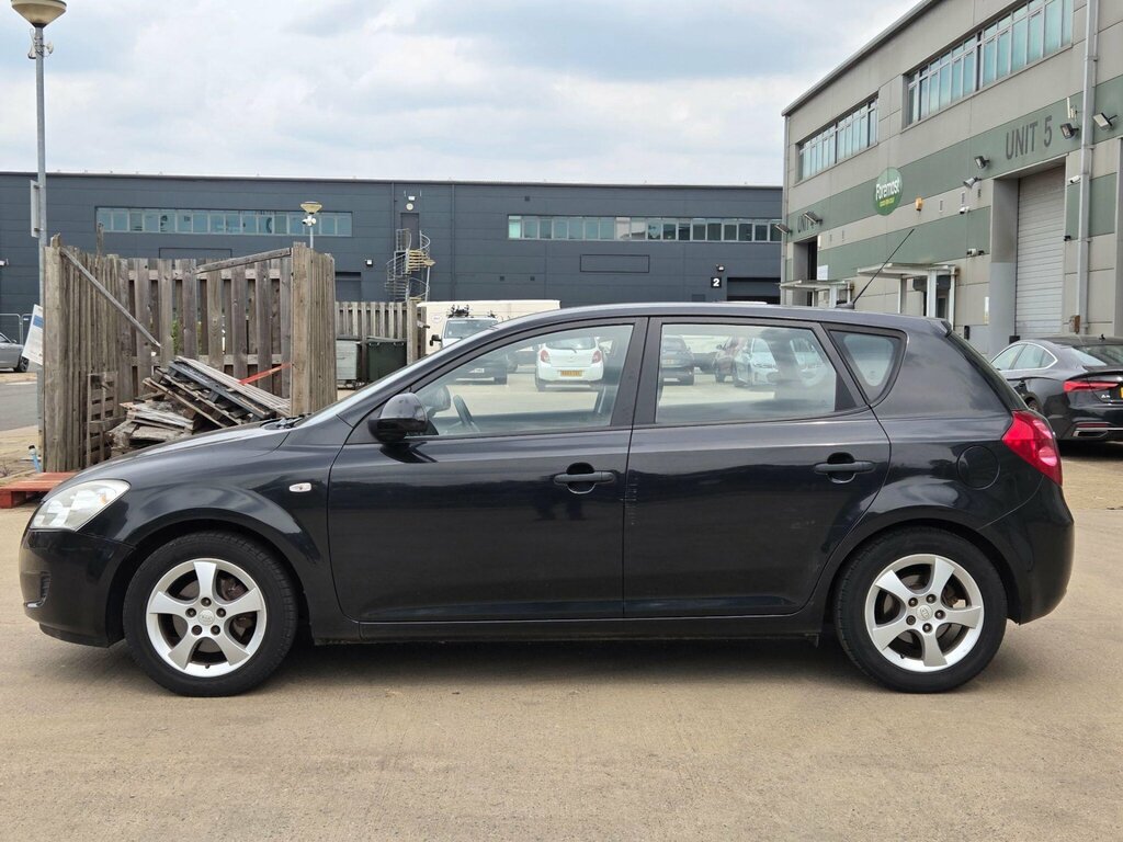 Kia Ceed 1.4 1 Hatchback Euro 4 89 Bhp Black #19