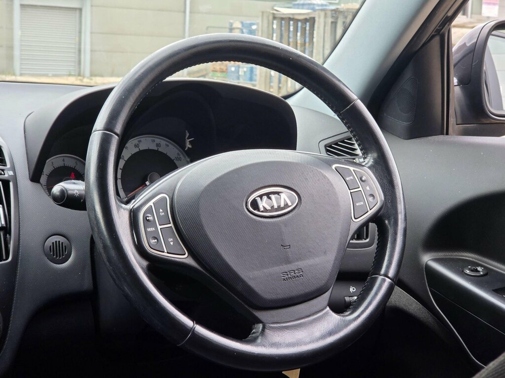 Kia Ceed 1.4 1 Hatchback Euro 4 89 Bhp Black #27