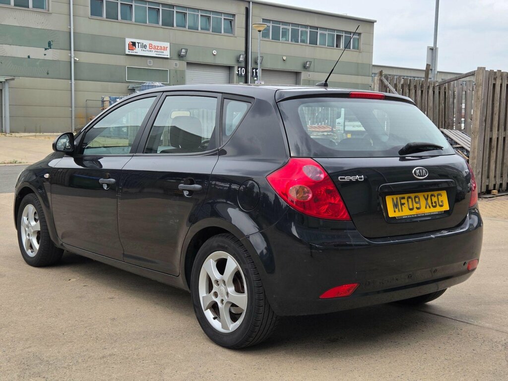 Kia Ceed 1.6 Gs Black #3