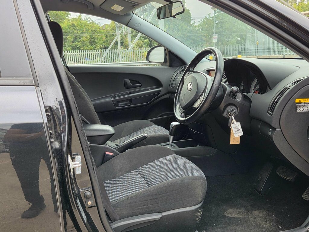 Kia Ceed 1.4 1 Hatchback Euro 4 89 Bhp Black #21