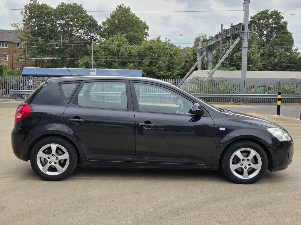 Kia Ceed 1.4 1 Hatchback Euro 4 89 Bhp Black #12