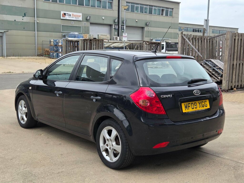 Kia Ceed 1.4 1 Hatchback Euro 4 89 Bhp Black #18