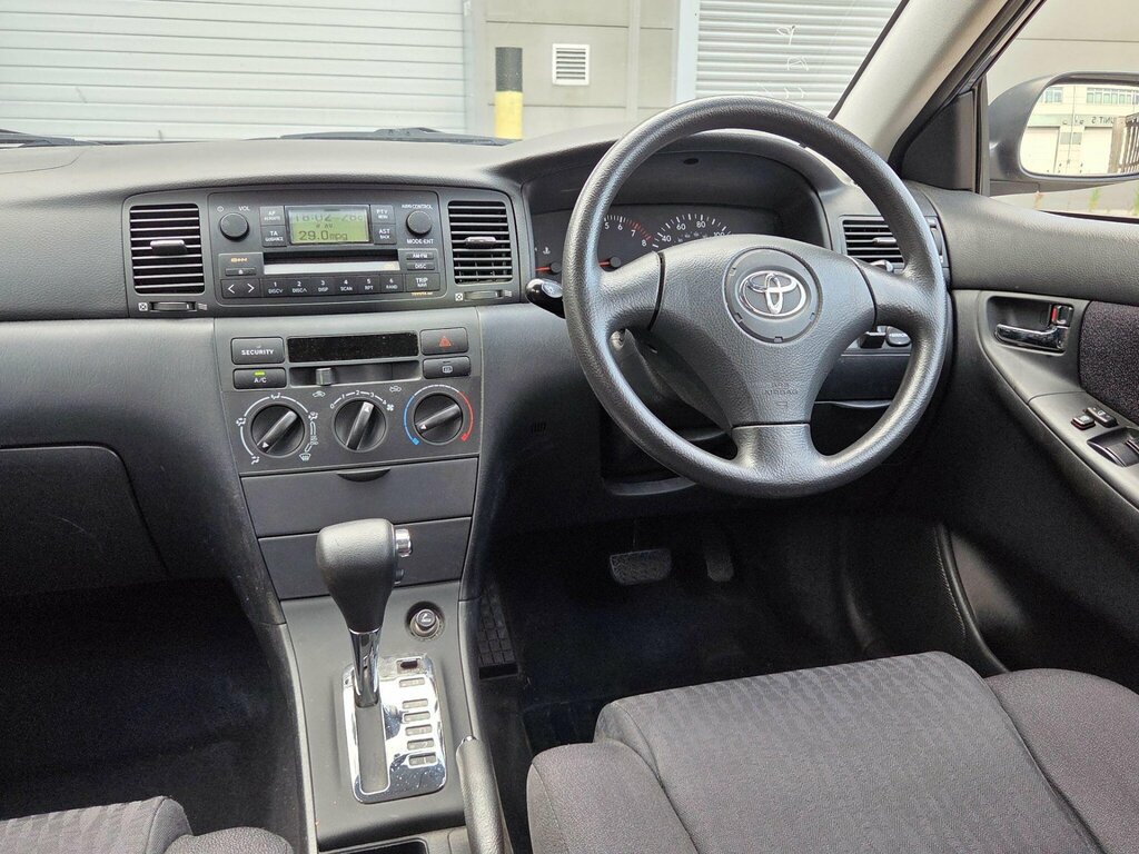 Toyota Corolla Vvti T2 Silver #31