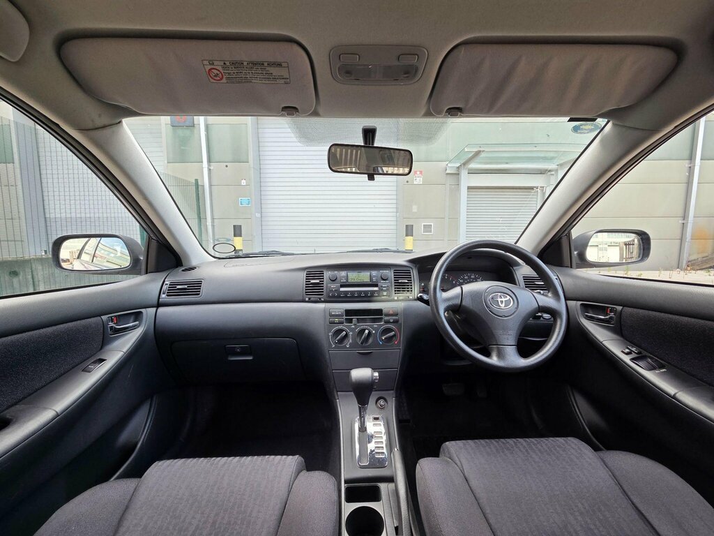Toyota Corolla Vvti T2 Silver #19