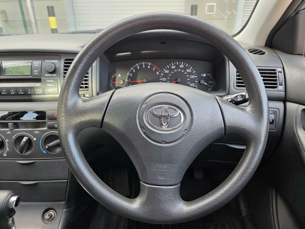 Toyota Corolla Vvti T2 Silver #28