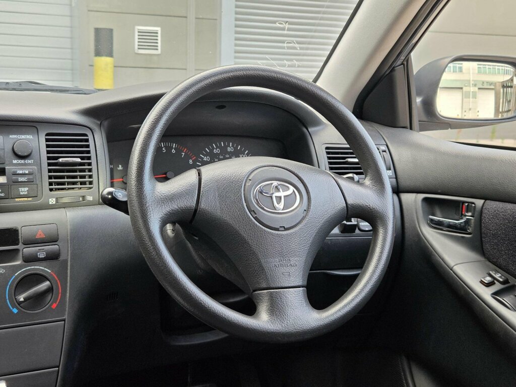 Toyota Corolla Vvti T2 Silver #30