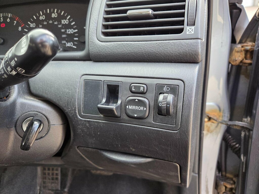 Toyota Corolla Vvti T2 Silver #37