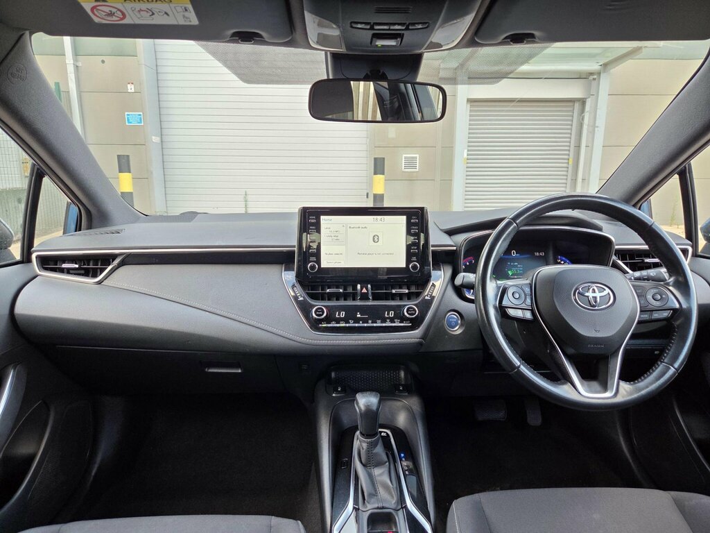 Toyota Corolla Corolla Design Hev Cvt Red #21