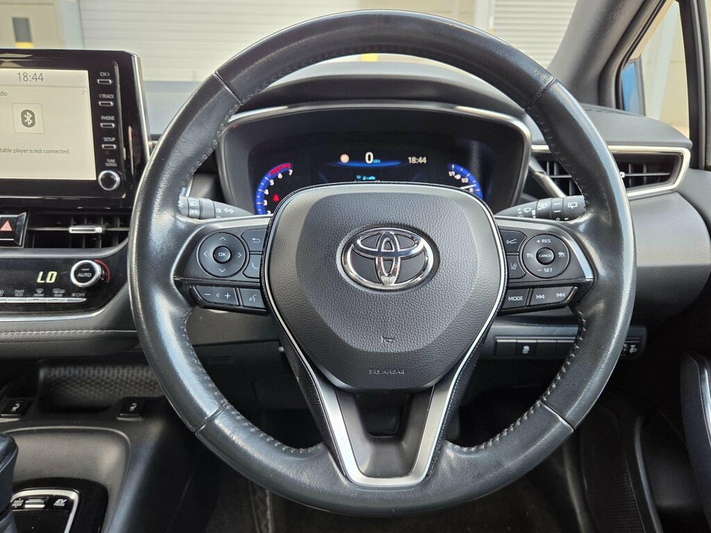 Toyota Corolla Corolla Design Hev Cvt Red #33