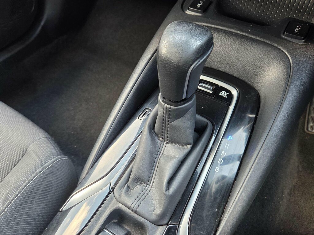 Toyota Corolla Corolla Design Hev Cvt Red #44