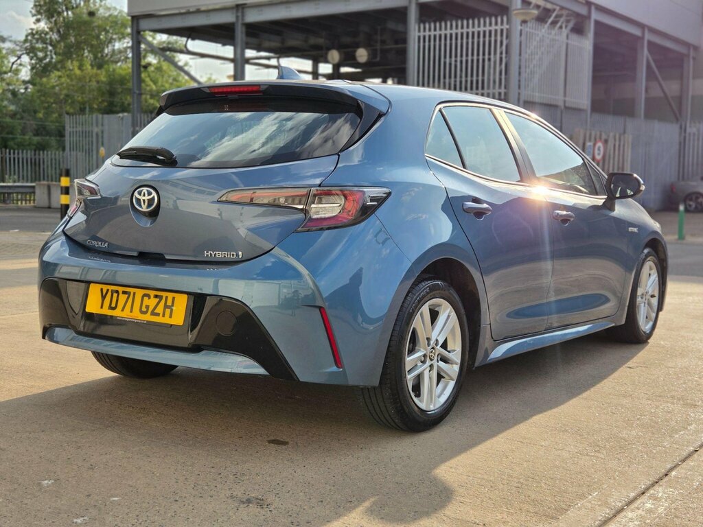 Toyota Corolla Corolla Design Hev Cvt Red #14